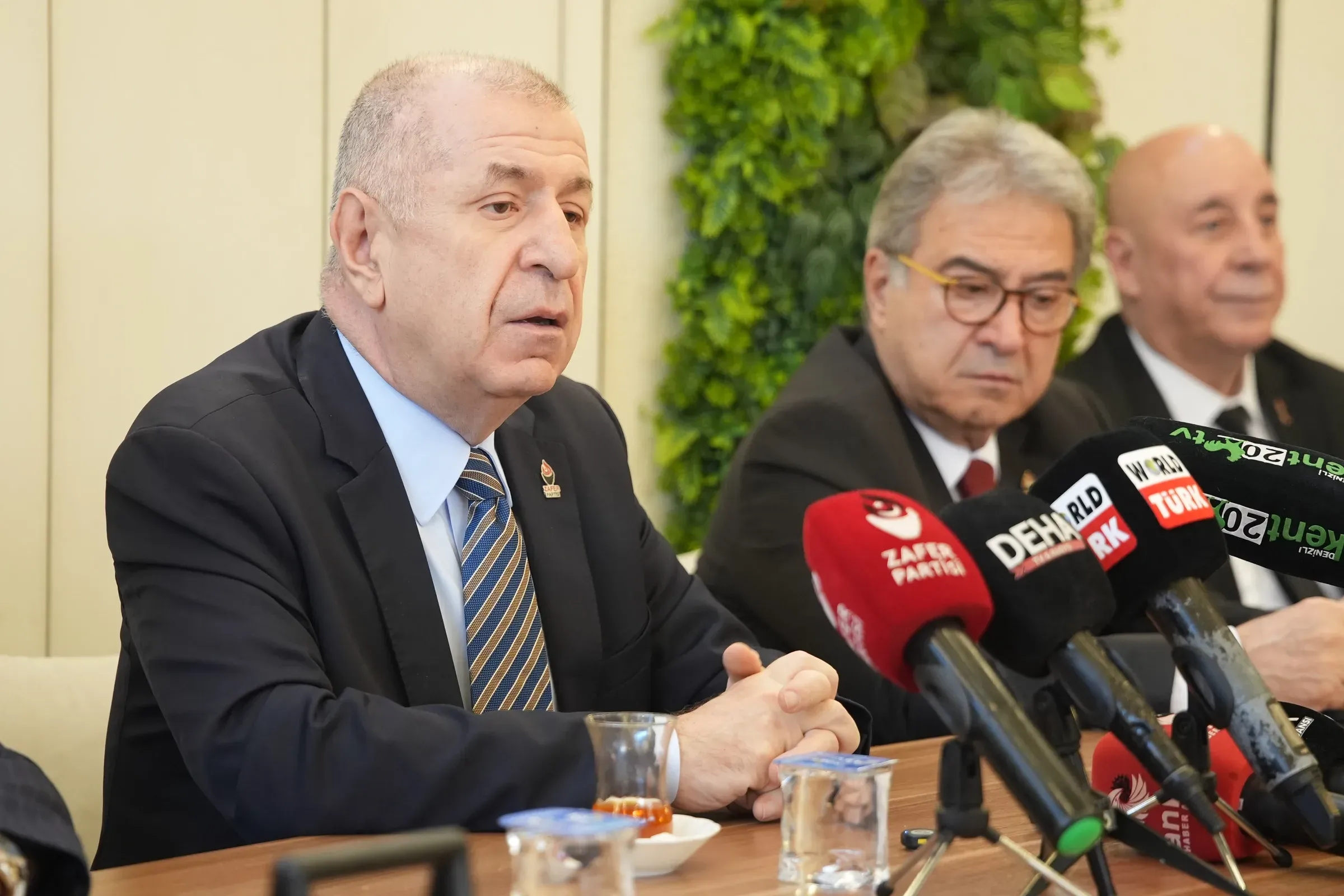 “TÜRKİYE'NİN EKONOMİK SORUNLARI ANCAK İKTİDARIN DEĞİŞMESİYLE ÇÖZÜLEBİLİR”